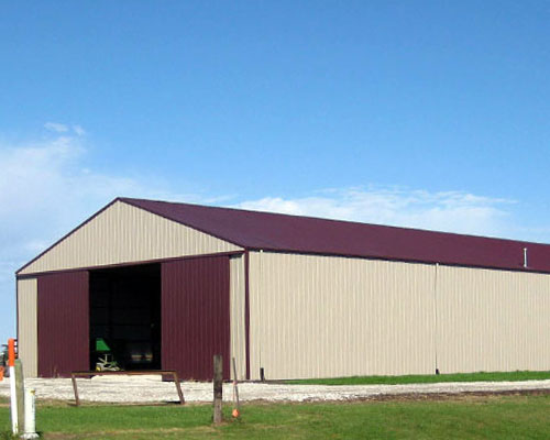 exterior of a pole barn in rural iowa metal building in Pleasant Hill, Iowa